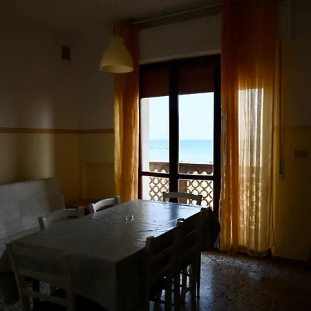 Rm06 - Senigallia, Trilocale Fronte Mare Сенигаллия